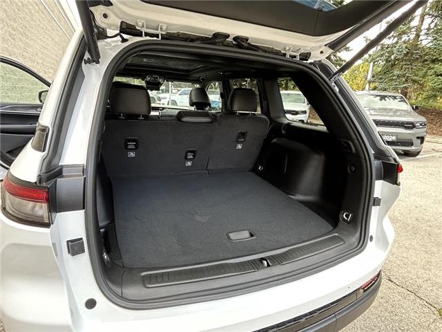 2025 Jeep Grand Cherokee Limited (Stk: 25-0150) in Toronto - Image 8 of 17