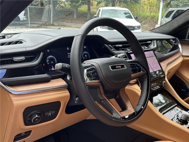2025 Jeep Grand Cherokee Summit (Stk: 25-0151) in Toronto - Image 5 of 18