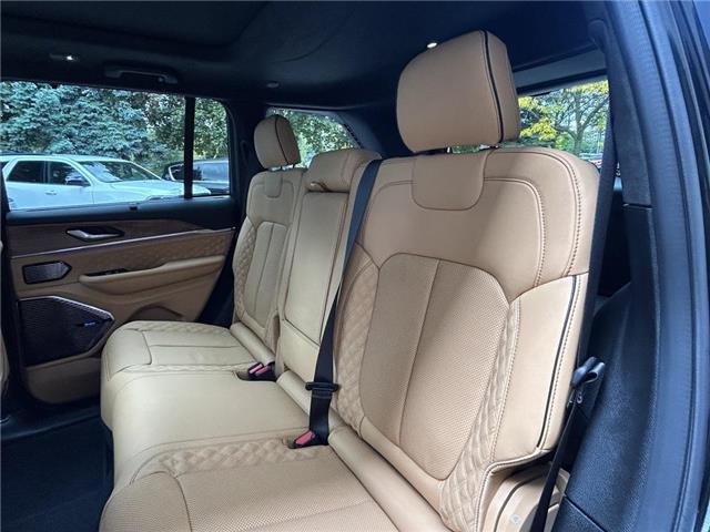 2025 Jeep Grand Cherokee Summit (Stk: 25-0151) in Toronto - Image 7 of 18