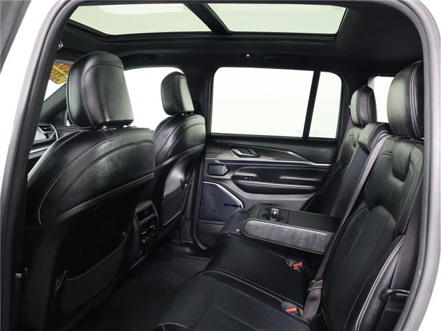 2023 Jeep Grand Cherokee 4xe Overland (Stk: 25J174A) in Calgary - Image 11 of 24 2023 Jeep Grand Cherokee 4xe Overland (Stk: 25J174A) in Calgary - Image 11 of 24