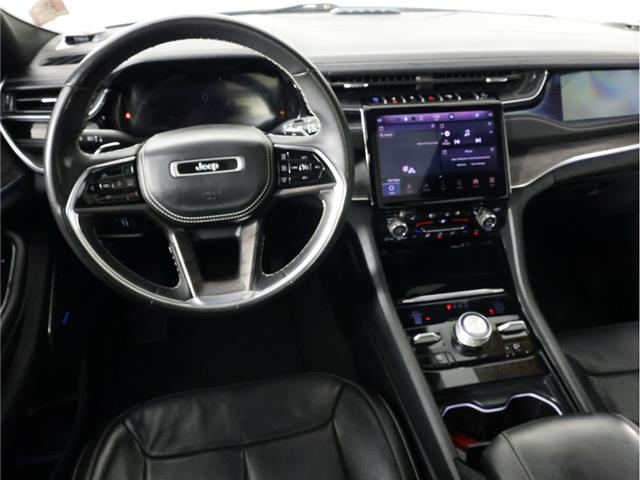 2023 Jeep Grand Cherokee 4xe Overland (Stk: 25J174A) in Calgary - Image 13 of 24 2023 Jeep Grand Cherokee 4xe Overland (Stk: 25J174A) in Calgary - Image 13 of 24