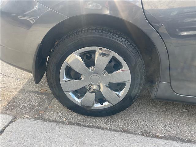 2010 Toyota Matrix Base (Stk: T205784) in Scarborough - Image 4 of 15 2010 Toyota Matrix Base (Stk: T205784) in Scarborough - Image 4 of 15