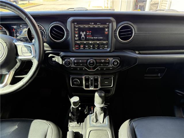 2020 Jeep Wrangler Unlimited Sahara (Stk: 24705A) in London - Image 16 of 21