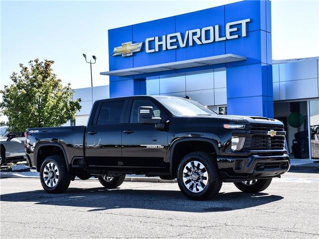 2026 Chevrolet Silverado 2500HD Custom (Stk: LC2S00613) in Tilbury - Image 1 of 31