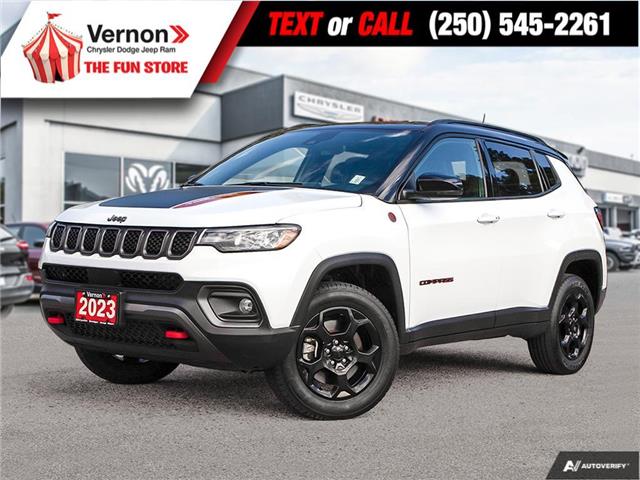 2023 Jeep Compass Trailhawk (Stk: A1799) in Vernon - Image 1 of 29