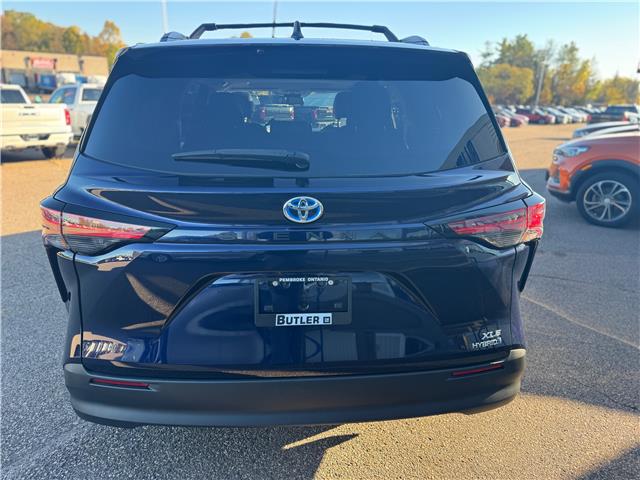 2022 Toyota Sienna XLE 8-Passenger (Stk: P7626) in Pembroke - Image 5 of 25