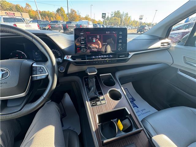 2022 Toyota Sienna XLE 8-Passenger (Stk: P7626) in Pembroke - Image 21 of 25