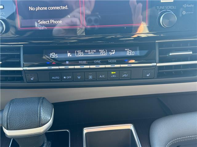 2022 Toyota Sienna XLE 8-Passenger (Stk: P7626) in Pembroke - Image 23 of 25