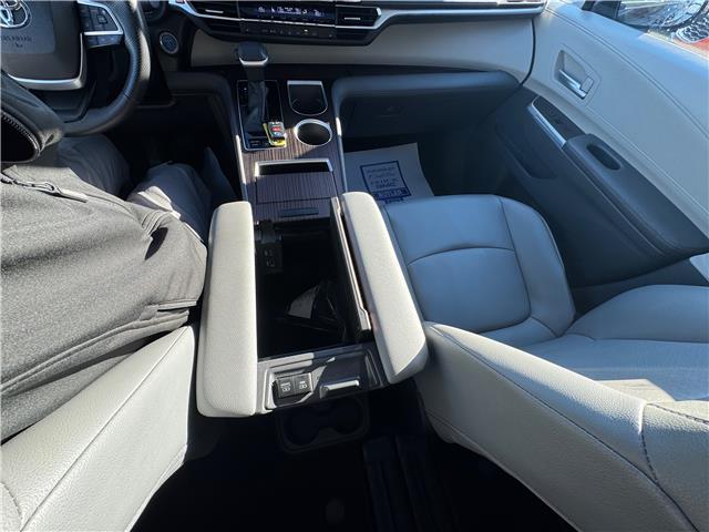 2022 Toyota Sienna XLE 8-Passenger (Stk: P7626) in Pembroke - Image 25 of 25