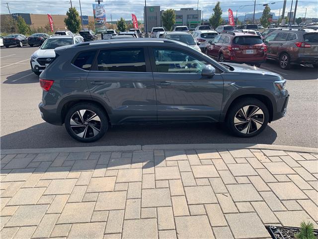 2024 Volkswagen Taos Comfortline (Stk: 32668A) in Thunder Bay - Image 4 of 12