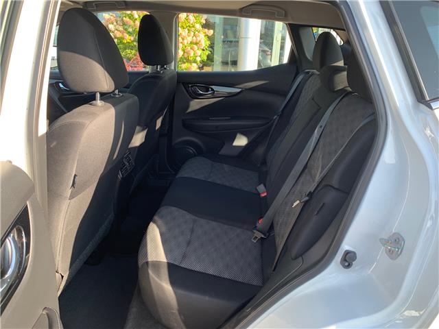 2023 Nissan Qashqai SV (Stk: 32667AZ) in Thunder Bay - Image 8 of 11
