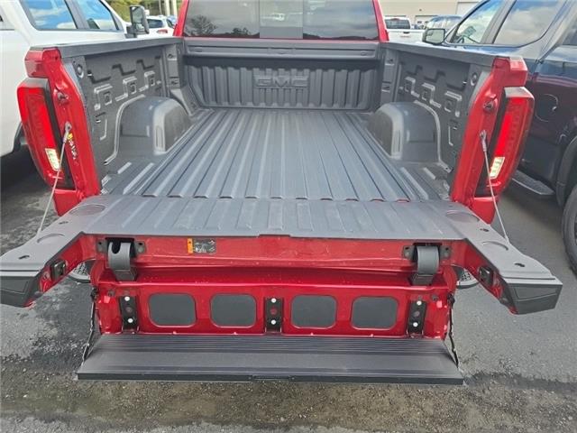 2026 GMC Sierra 1500 SLT (Stk: 22720) in Grand Falls-Windsor - Image 5 of 9