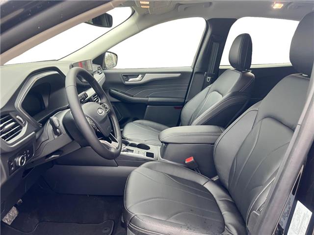 2025 Ford Escape PHEV (Stk: 15132) in Golden - Image 9 of 17