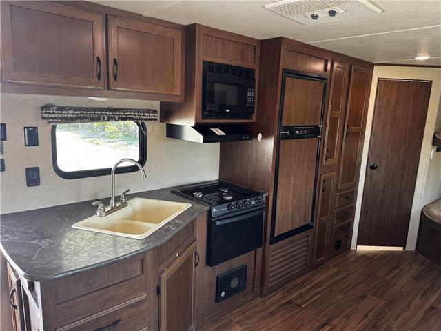 2016 Travel Trailer JAYCO (Stk: U10991) in London - Image 26 of 34 2016 Travel Trailer JAYCO (Stk: U10991) in London - Image 26 of 34