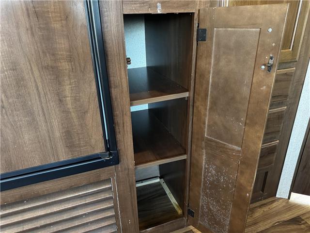 2016 Travel Trailer JAYCO (Stk: U10991) in London - Image 28 of 34 2016 Travel Trailer JAYCO (Stk: U10991) in London - Image 28 of 34