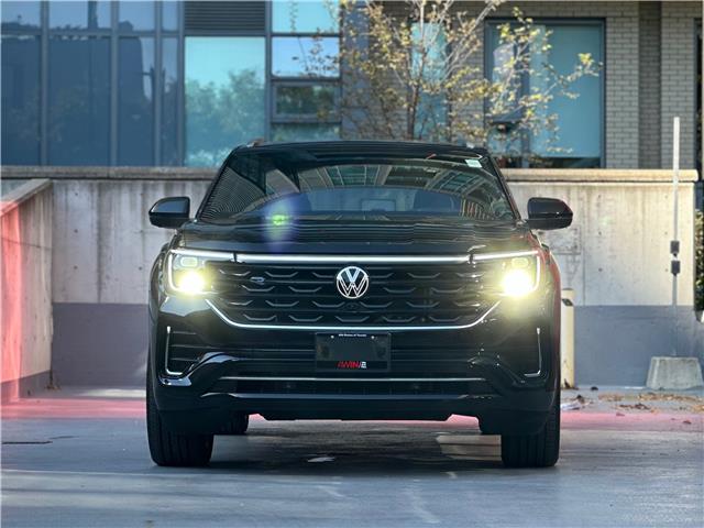 2025 Volkswagen Atlas Cross Sport 2.0 TSI Execline (Stk: 397U) in Toronto - Image 3 of 22