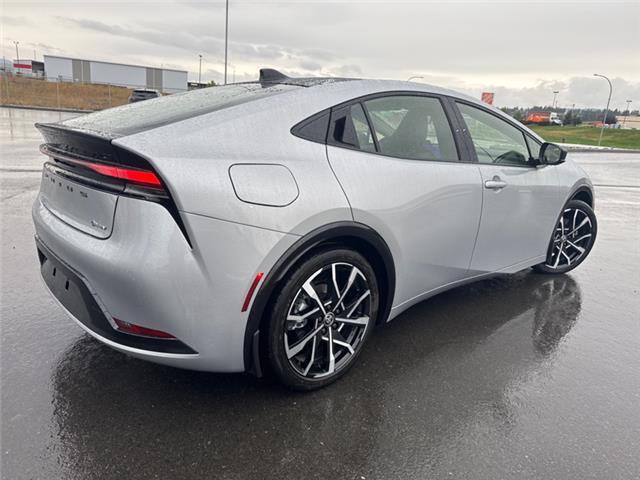2026 Toyota Prius Plug-In Hybrid XSE (Stk: 3059229) in Cranbrook - Image 5 of 18