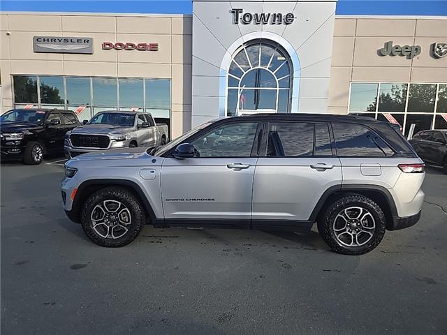 2023 Jeep Grand Cherokee 4xe Trailhawk (Stk: U2545A) in Miramichi - Image 2 of 14