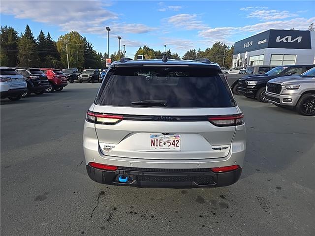 2023 Jeep Grand Cherokee 4xe Trailhawk (Stk: U2545A) in Miramichi - Image 4 of 14
