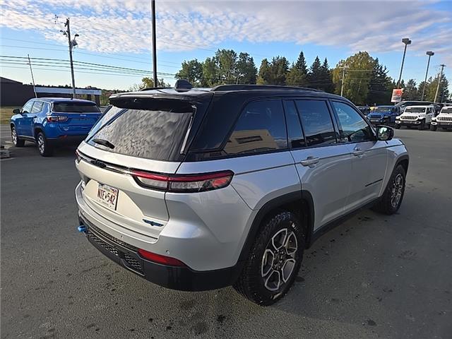 2023 Jeep Grand Cherokee 4xe Trailhawk (Stk: U2545A) in Miramichi - Image 5 of 14