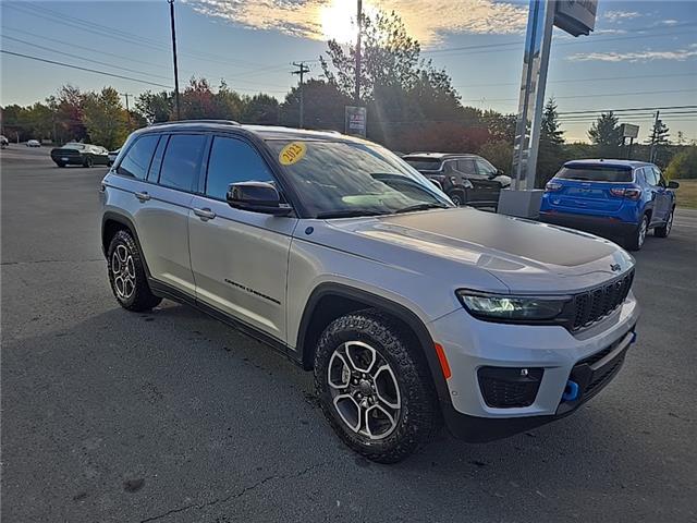 2023 Jeep Grand Cherokee 4xe Trailhawk (Stk: U2545A) in Miramichi - Image 7 of 14