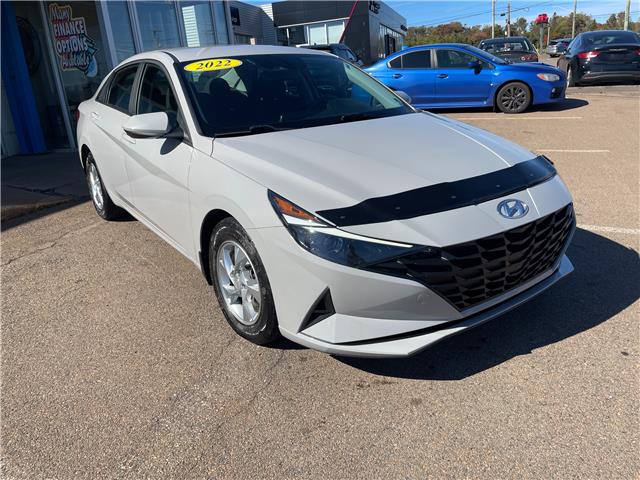 2022 Hyundai Elantra ESSENTIAL in Charlottetown - Image 5 of 17