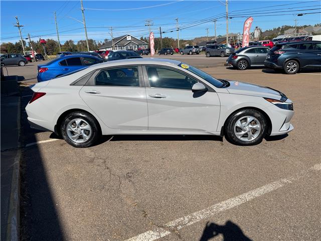 2022 Hyundai Elantra ESSENTIAL in Charlottetown - Image 6 of 17