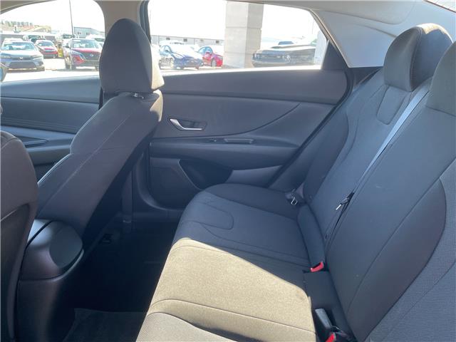 2022 Hyundai Elantra ESSENTIAL in Charlottetown - Image 9 of 17