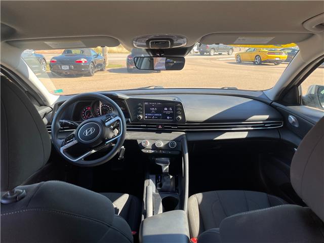 2022 Hyundai Elantra ESSENTIAL in Charlottetown - Image 10 of 17