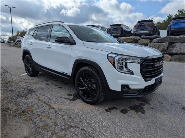 2023 GMC Terrain SLT (Stk: UT98977) in Haliburton - Image 1 of 19
