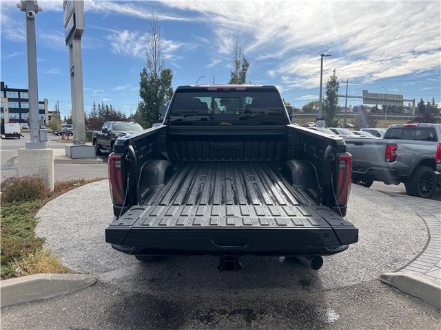 2026 GMC Sierra 3500HD AT4 (Stk: TF117700) in Calgary - Image 7 of 24