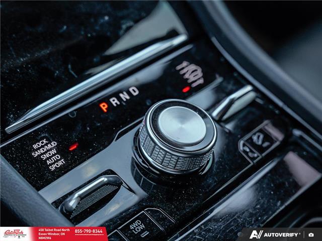 2022 Jeep Grand Cherokee L Overland (Stk: 251981) in Essex-Windsor - Image 23 of 31