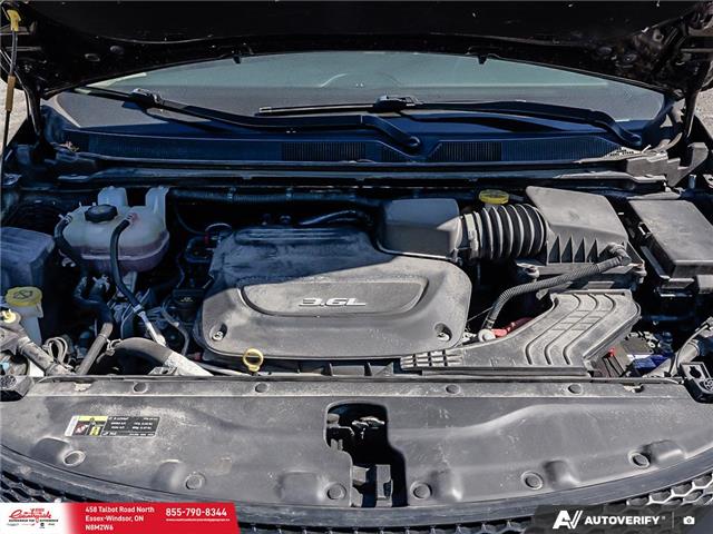 2017 Chrysler Pacifica Limited (Stk: 251851) in Essex-Windsor - Image 9 of 31