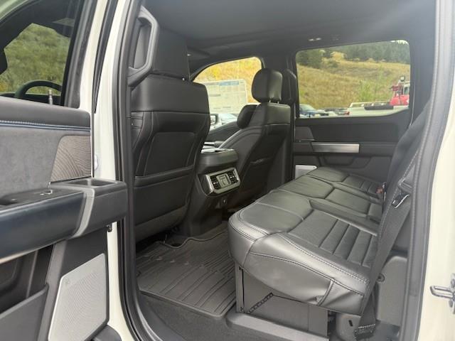 2025 Ford F-350 Platinum (Stk: 5T125) in Williams Lake - Image 10 of 13