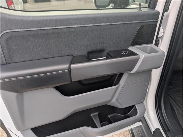 2023 Ford F-150 Lightning XLT (Stk: 19298) in Calgary - Image 15 of 24