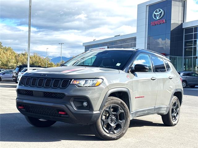 2023 Jeep Compass Trailhawk (Stk: T557267K) in Cranbrook - Image 1 of 20
