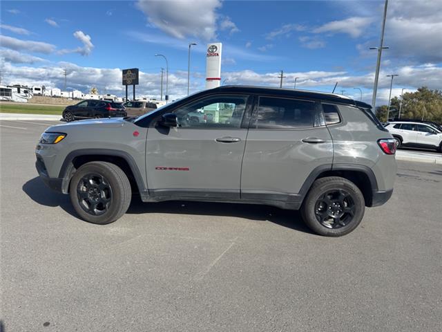 2023 Jeep Compass Trailhawk (Stk: T557267K) in Cranbrook - Image 2 of 20