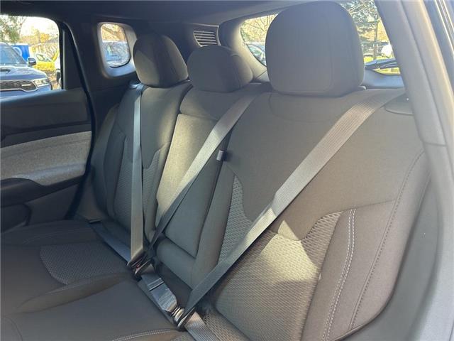 2025 Jeep Compass Sport (Stk: 25-0027) in Toronto - Image 7 of 15