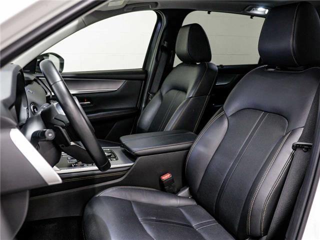 2025 Mazda CX-70 MHEV GT AWD >>No accident<< (Stk: P5686) in North York, - Image 13 of 27