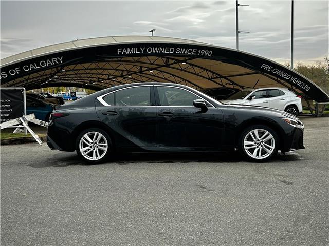 2023 Lexus IS 300 Base (Stk: 251332A) in Calgary - Image 2 of 19