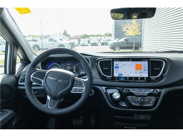 2026 Chrysler Grand Caravan SXT (Stk: 26023) in London - Image 9 of 22