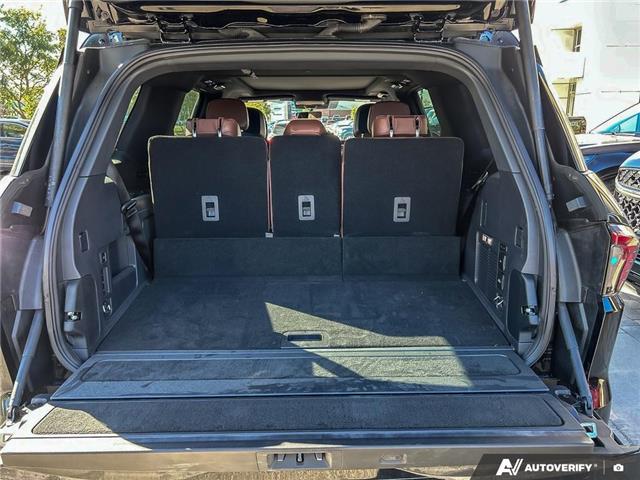 2025 Lincoln Navigator Reserve (Stk: 250729) in Hamilton - Image 12 of 25