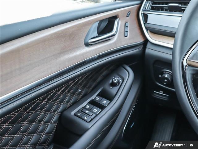 2025 Jeep Grand Cherokee Summit (Stk: S4036) in Hamilton - Image 17 of 27 2025 Jeep Grand Cherokee Summit (Stk: S4036) in Hamilton - Image 17 of 27