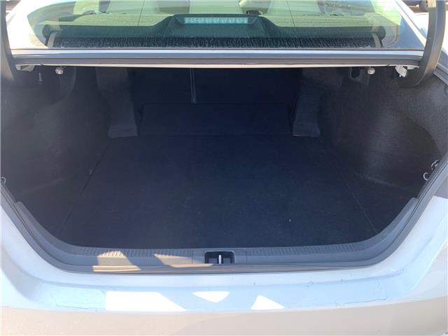 2018 Toyota Camry SE (Stk: 32639AZ) in Thunder Bay - Image 10 of 12