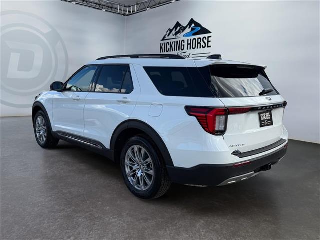 2025 Ford Explorer Active (Stk: 15209) in Golden - Image 7 of 17