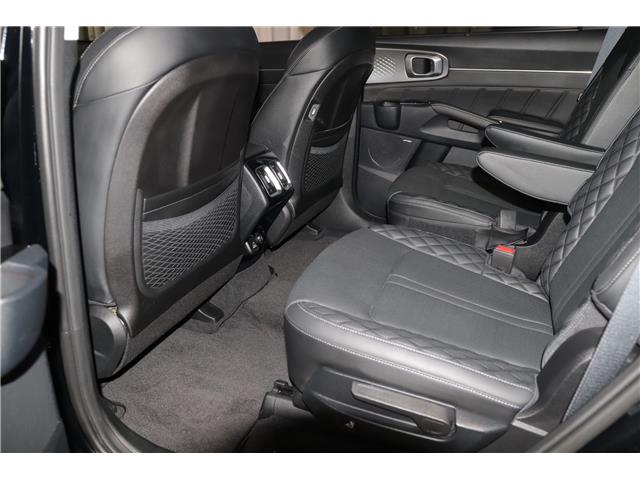 2023 Kia Sorento 2.5T SX w/Black Leather (Stk: 24979) in Edmonton - Image 23 of 30