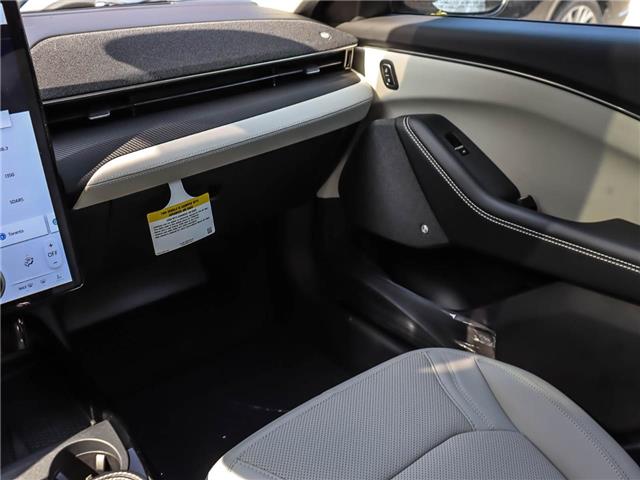 2025 Ford Mustang Mach-E Premium (Stk: 250861) in Toronto - Image 14 of 22