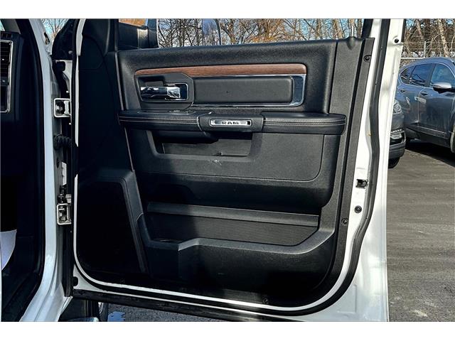 2017 RAM 1500 Laramie (Stk: 24P7695A) in Cranbrook - Image 19 of 30