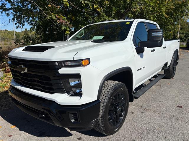 2026 Chevrolet Silverado 2500HD Custom (Stk: 26056) in Green Valley - Image 1 of 16
