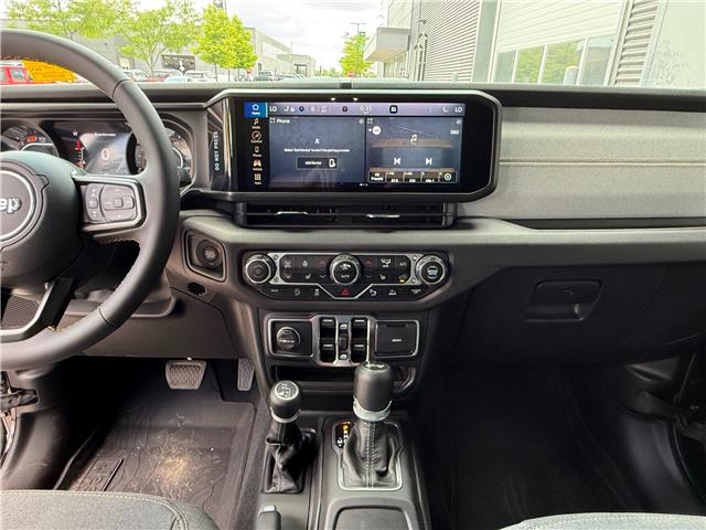 2024 Jeep Wrangler Sport (Stk: 24693D) in London - Image 12 of 19
